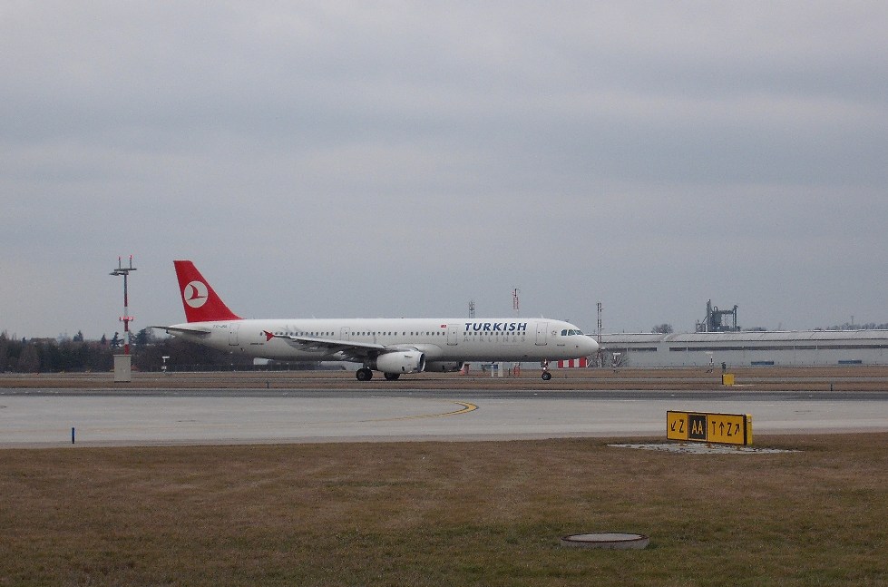 Turkish Airlines 2.JPG
