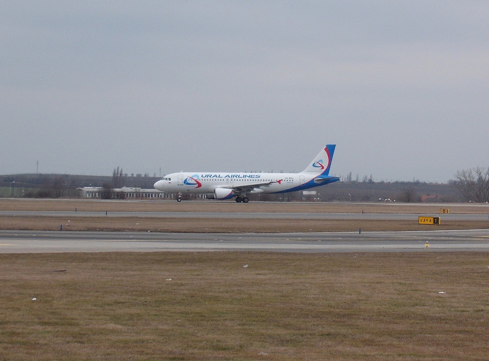 Ural Airlines 3.JPG